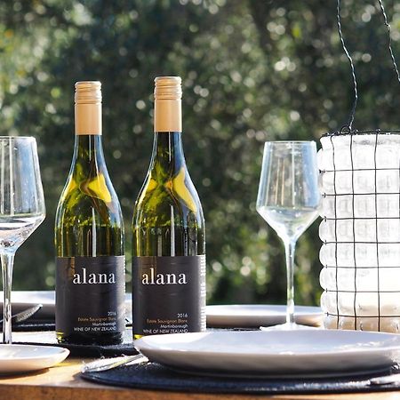 Pinot Longbox - Martinborough Holiday Home Dış mekan fotoğraf